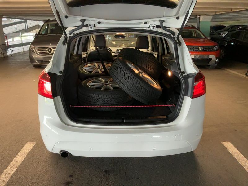 BMW 2er 216i Active Tourer Advantage 2016 – снимка 16