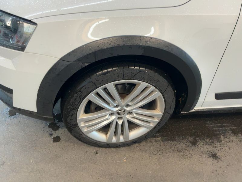Skoda Octavia 2.0 TDI Scout 4x4 2016 – снимка 3