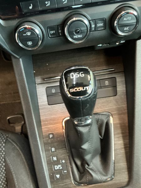 Skoda Octavia 2.0 TDI Scout 4x4 2016 – снимка 28