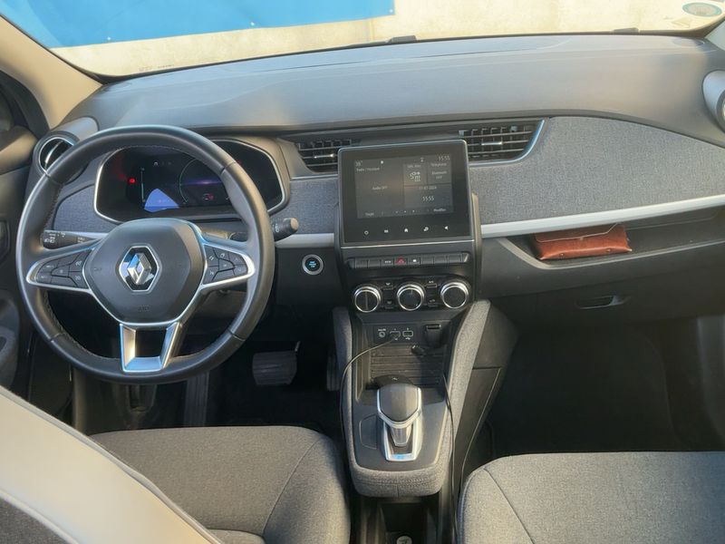 Renault Zoe electric drive 51 kW Limited 2021 – снимка 17