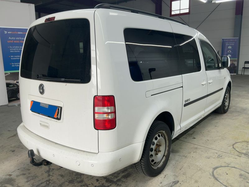 Volkswagen Caddy 1.6 TDI Maxi JAKO-O Trendline 2013 – снимка на щета 8