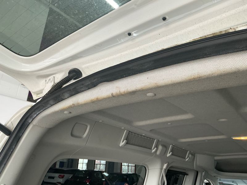 Volkswagen Caddy 1.6 TDI Maxi JAKO-O Trendline 2013 – снимка на щета 46