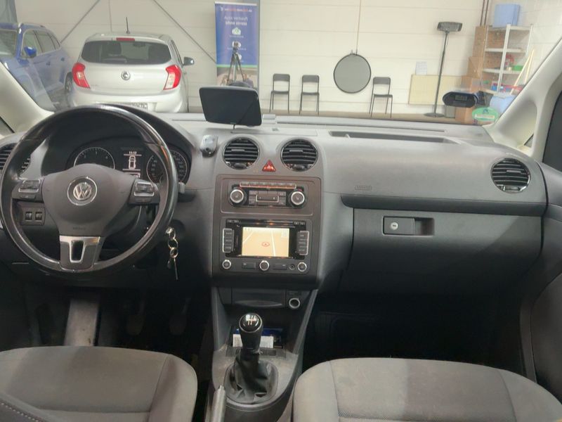 Volkswagen Caddy 1.6 TDI Maxi JAKO-O Trendline 2013 – снимка 17