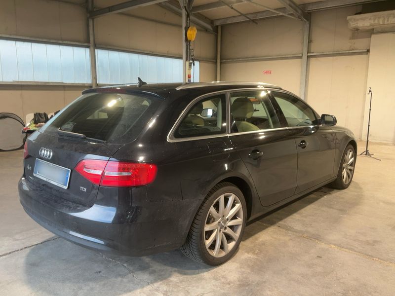 Audi A4 2.0 TDI Advanced 2013 – снимка 6