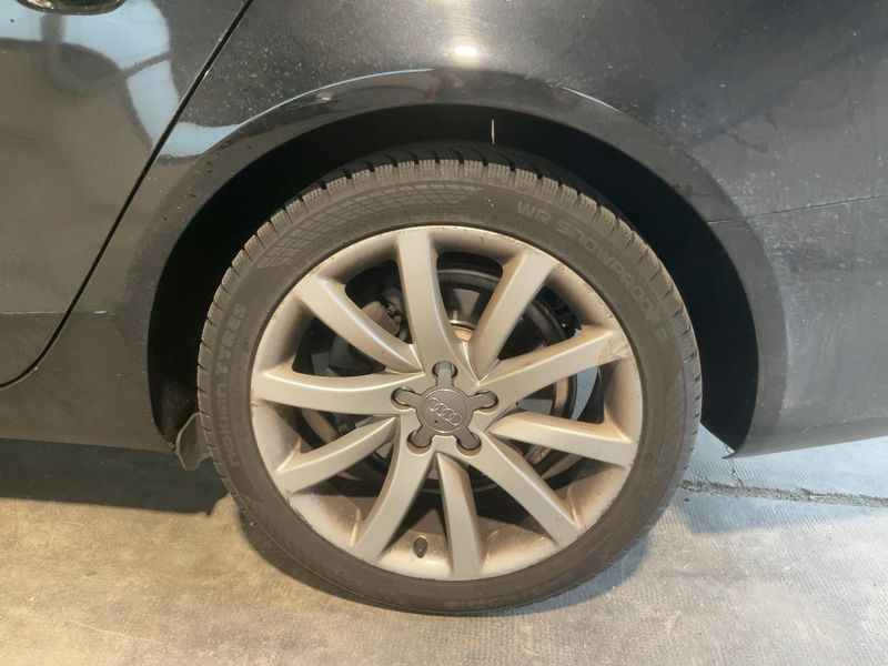 Audi A4 2.0 TDI Advanced 2013 – снимка 17