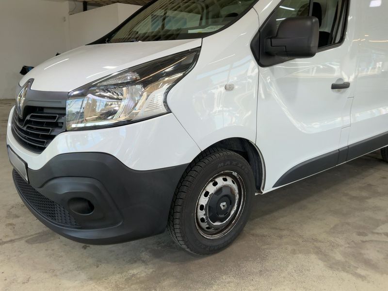 Renault Trafic 1.6 dCi L1H1 2,7t Komfort 2016 – снимка 2