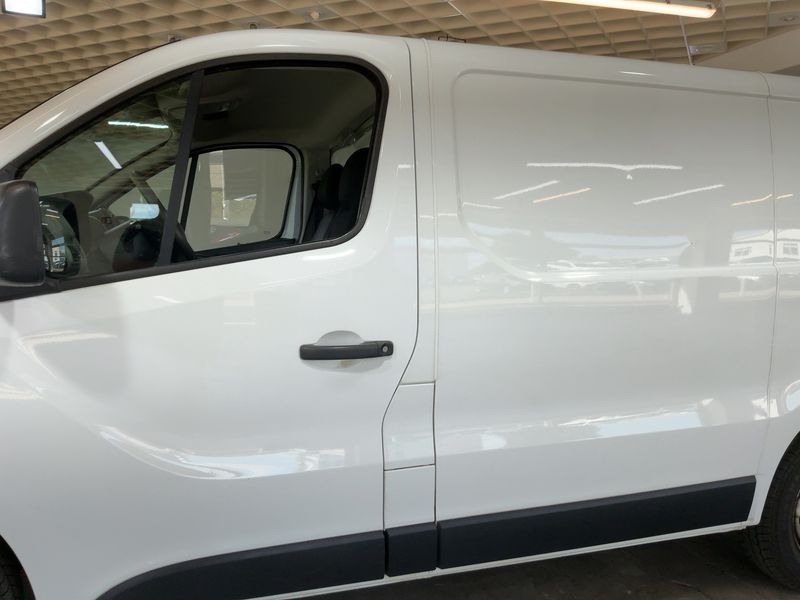 Renault Trafic 1.6 dCi L1H1 2,7t Komfort 2016 – снимка 4