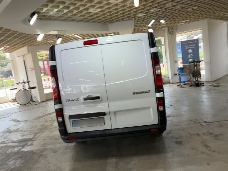 Renault Trafic 1.6 dCi L1H1 2,7t Komfort 2016 – снимка 7