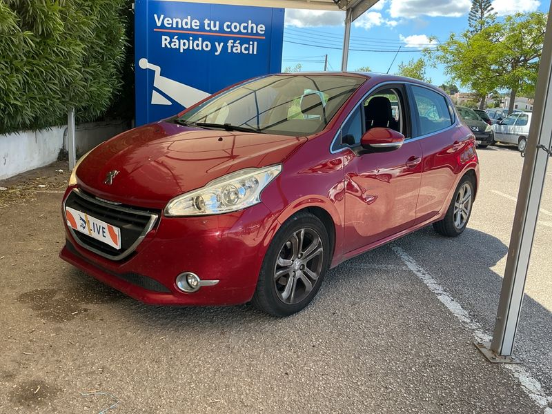 Peugeot 208 1.6 HDi Allure 2014 – снимка 1