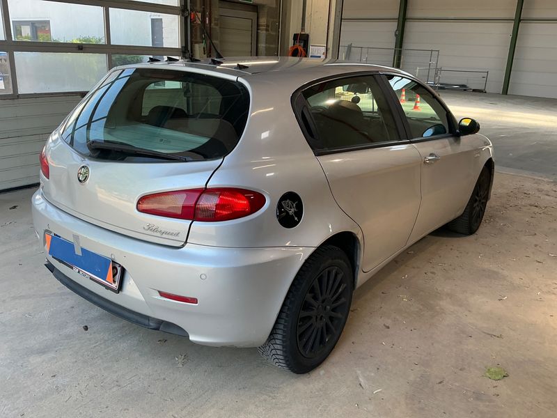 Alfa Romeo Alfa 147 2.0 TS Distinctive Selespeed 2008 – снимка 2