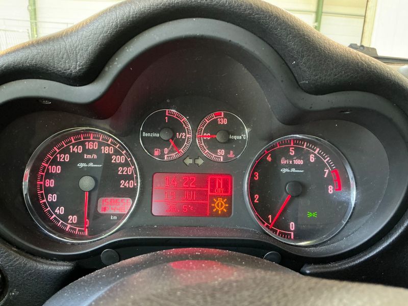 Alfa Romeo Alfa 147 2.0 TS Distinctive Selespeed 2008 – снимка 4