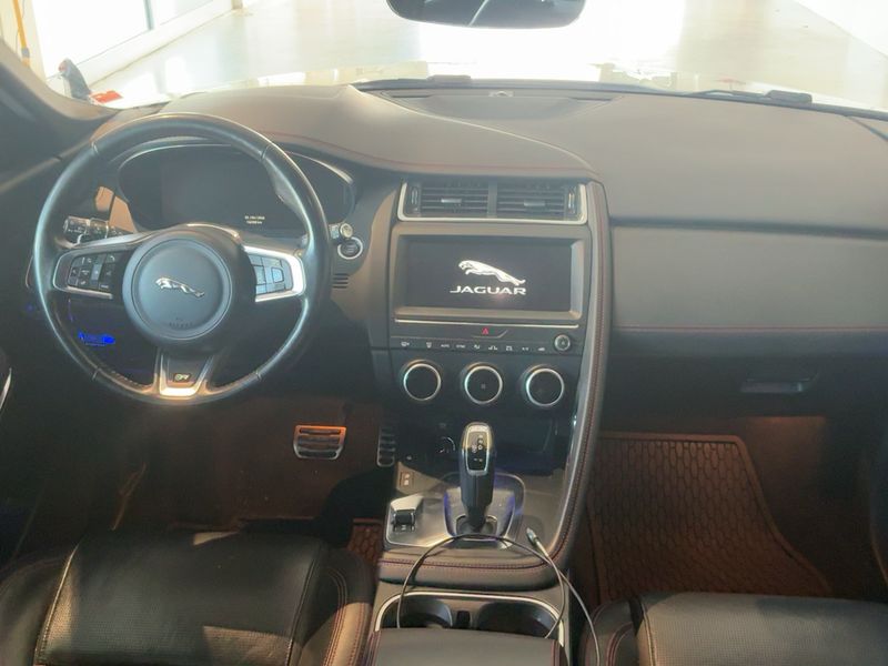 Jaguar E-Pace D180 Chequered Flag AWD 2020 – снимка 17