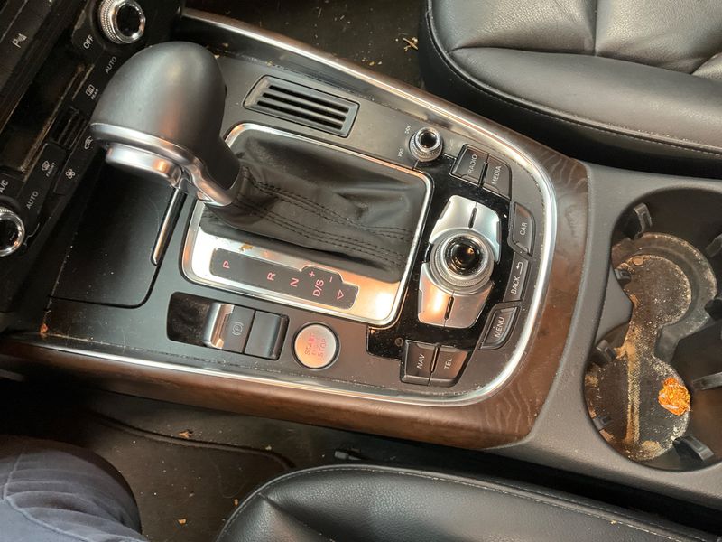 Audi Q5 2.0 TDI quattro 2014 – снимка 31