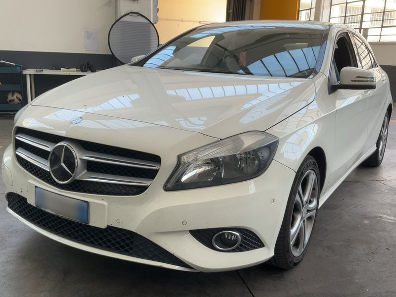 Mercedes-Benz A-Klasse A 180 CDI BlueEfficiency Urban 2013 – снимка 1