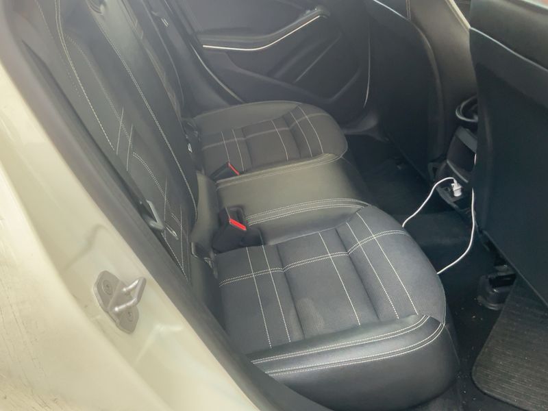 Mercedes-Benz A-Klasse A 180 CDI BlueEfficiency Urban 2013 – снимка 19