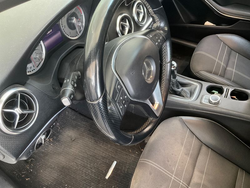 Mercedes-Benz A-Klasse A 180 CDI BlueEfficiency Urban 2013 – снимка 21