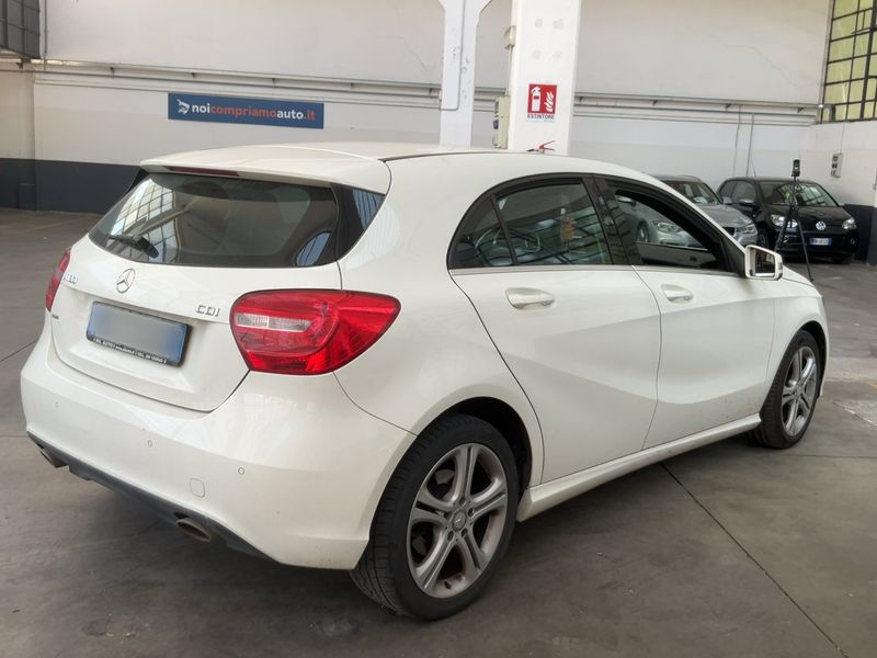 Mercedes-Benz A-Klasse A 180 CDI BlueEfficiency Urban 2013 – снимка 8