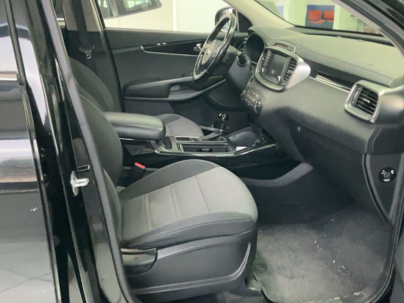 Kia Sorento 2.2 CRDi Loft 2WD 2017 – снимка 16