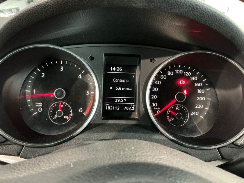 Volkswagen Golf VI 1.6 TDI Advance 2009 – снимка 13