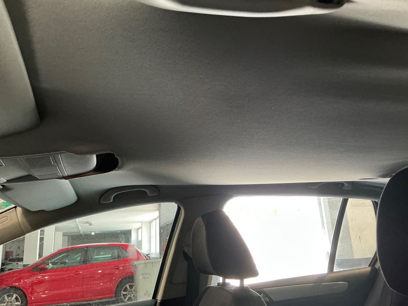 Volkswagen Golf VI 1.6 TDI Advance 2009 – снимка 25