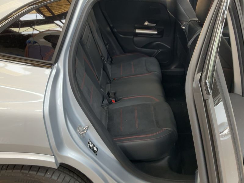 Mercedes-Benz GLA-Klasse GLA 250 Mild-Hybrid 4Matic AMG Line 2024 – снимка 19