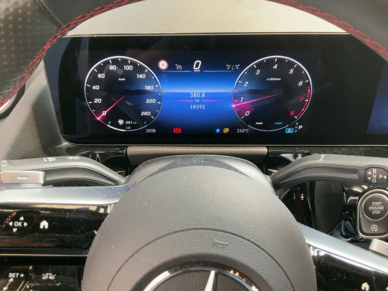 Mercedes-Benz GLA-Klasse GLA 250 Mild-Hybrid 4Matic AMG Line 2024 – снимка 18