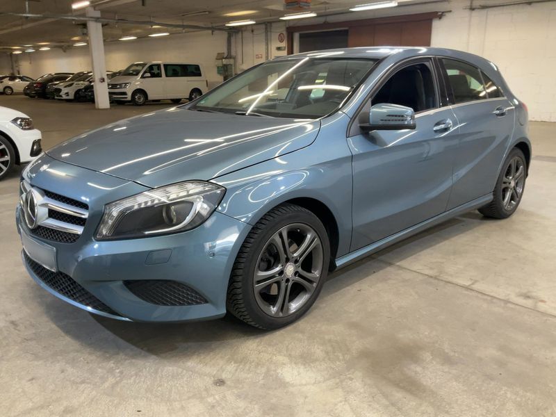 Mercedes-Benz A-Klasse A 180 BlueEfficiency Urban 2014 – снимка 1