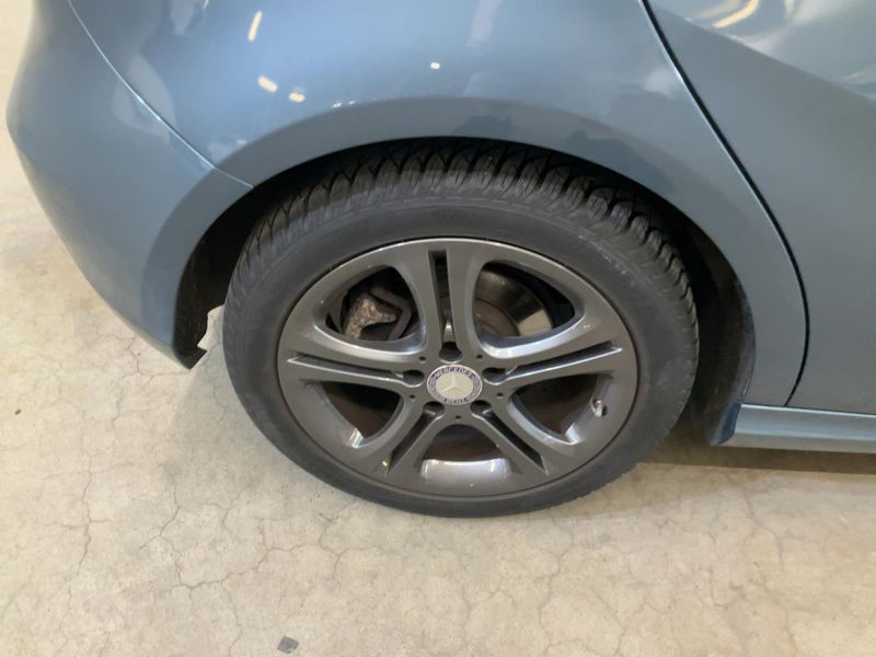 Mercedes-Benz A-Klasse A 180 BlueEfficiency Urban 2014 – снимка 9