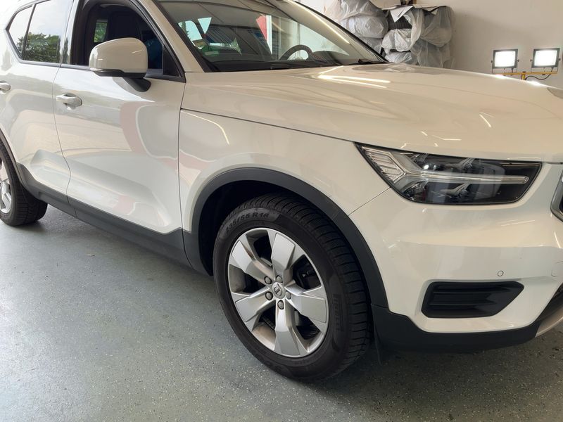 Volvo XC40 2.0 D4 Momentum Pro AWD 2019 – снимка 12