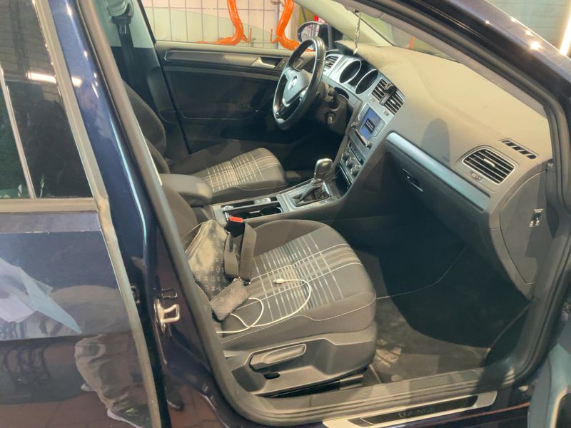 Volkswagen Golf VII 1.2 TSI Lounge BlueMotion Tech 2016 – снимка 16