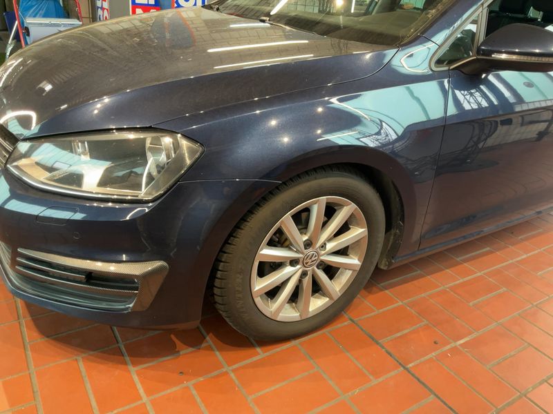 Volkswagen Golf VII 1.2 TSI Lounge BlueMotion Tech 2016 – снимка 2
