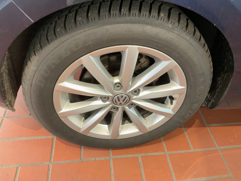 Volkswagen Golf VII 1.2 TSI Lounge BlueMotion Tech 2016 – снимка 9