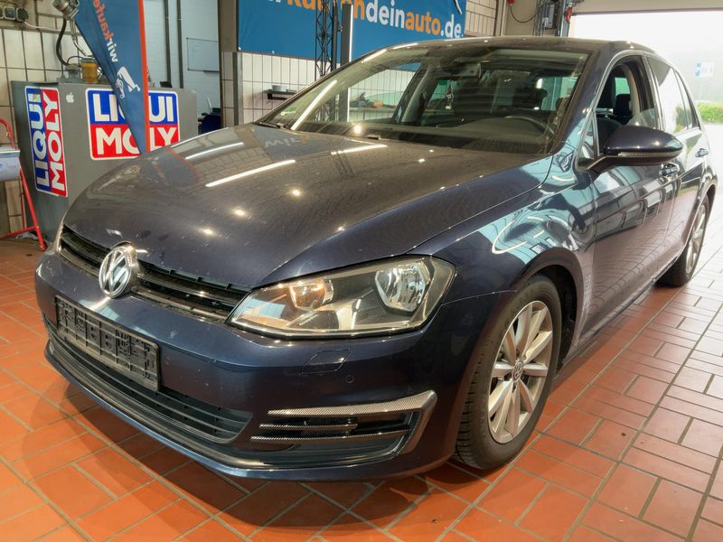 Volkswagen Golf VII 1.2 TSI Lounge BlueMotion Tech 2016 – снимка 1
