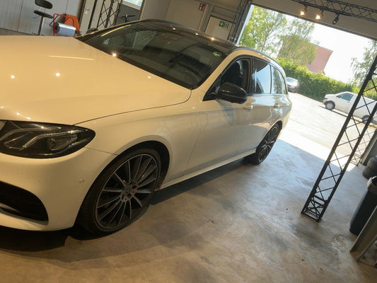 Mercedes-Benz E-Klasse E 400 d T 4Matic AMG Line 2019 – снимка 2