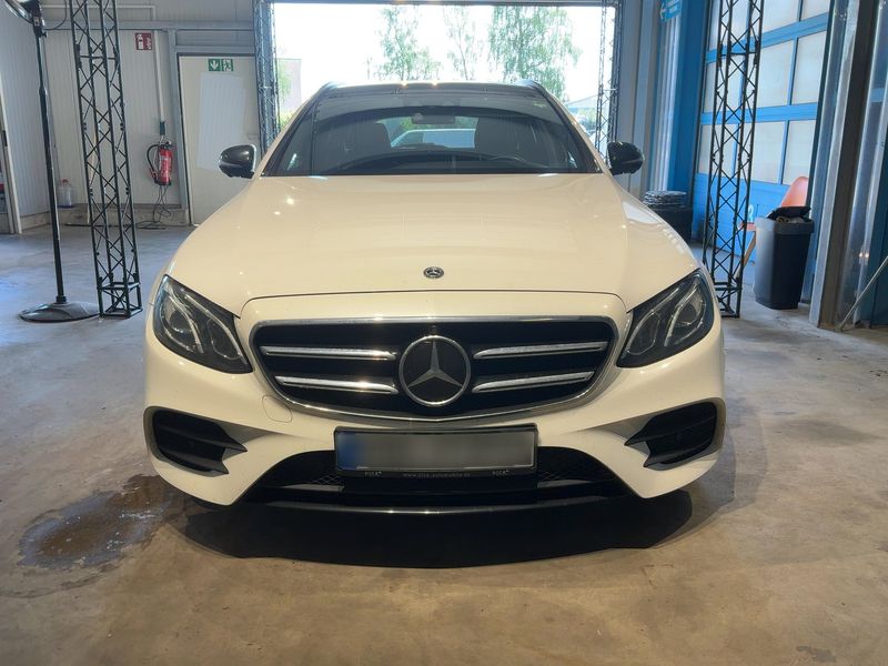 Mercedes-Benz E-Klasse E 400 d T 4Matic AMG Line 2019 – снимка 14