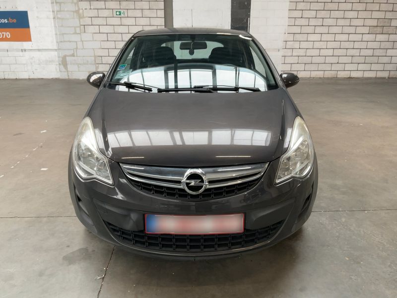 Opel Corsa 1.2 Selection 2013 – снимка 14