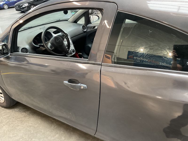 Opel Corsa 1.2 Selection 2013 – снимка 27