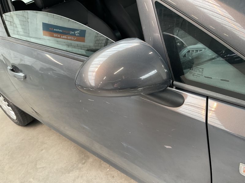 Opel Corsa 1.2 Selection 2013 – снимка 23