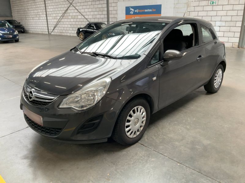 Opel Corsa 1.2 Selection 2013 – снимка 2