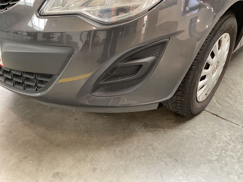 Opel Corsa 1.2 Selection 2013 – снимка 31