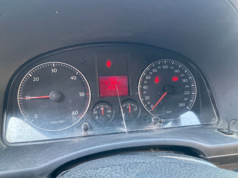 Volkswagen Caddy 1.9 TDI Kombi 2010 – снимка 4