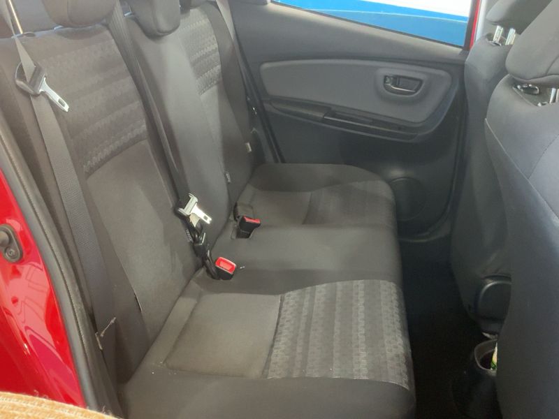 Toyota Yaris 1.33 Dual VVT-i Active 2016 – снимка 19