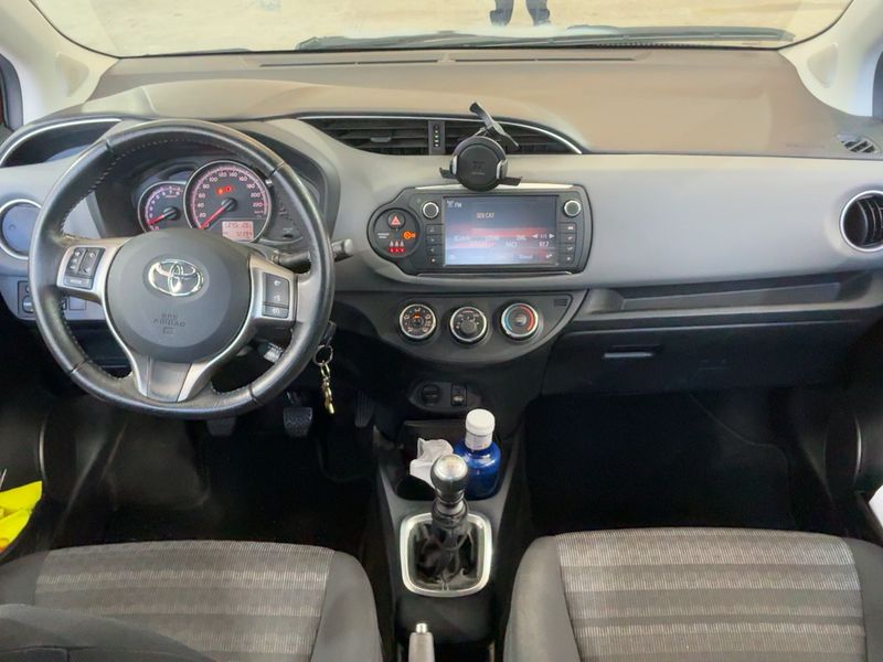 Toyota Yaris 1.33 Dual VVT-i Active 2016 – снимка 17