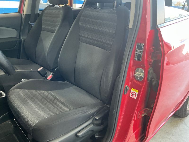 Toyota Yaris 1.33 Dual VVT-i Active 2016 – снимка 26