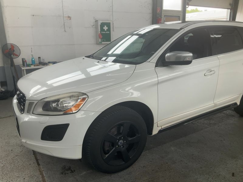 Volvo XC60 2.4 D4 R-Design AWD 2013 – снимка 2