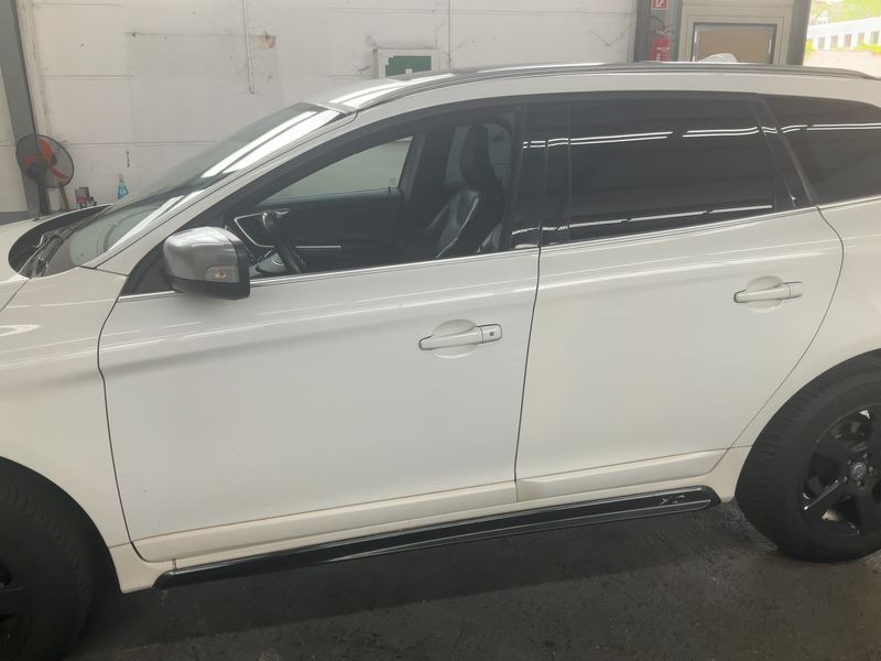 Volvo XC60 2.4 D4 R-Design AWD 2013 – снимка 4