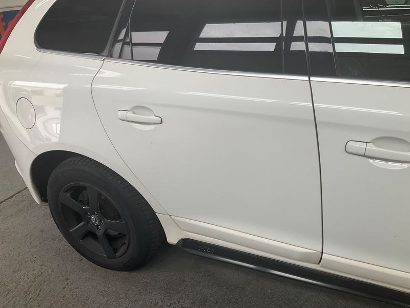 Volvo XC60 2.4 D4 R-Design AWD 2013 – снимка 22