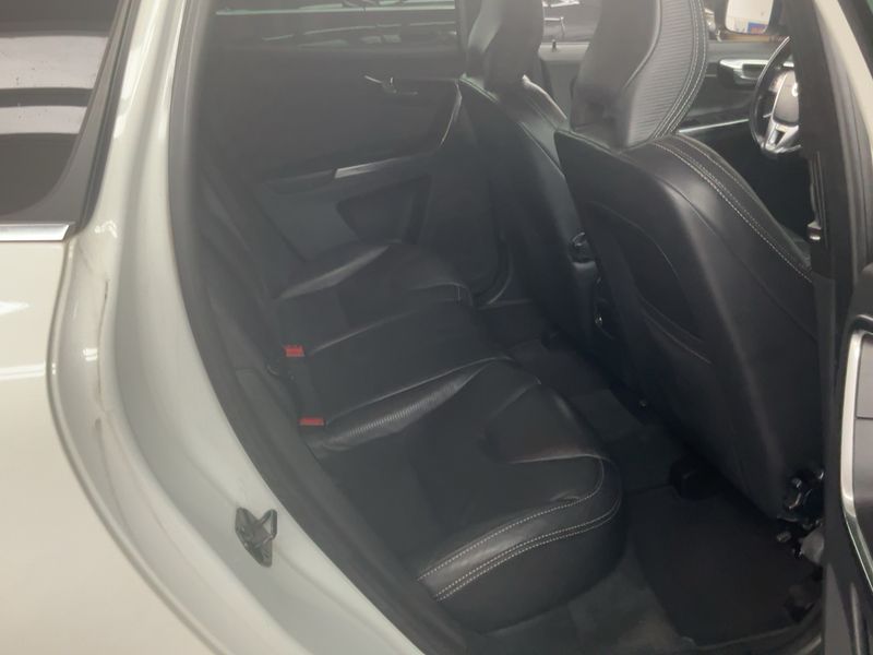 Volvo XC60 2.4 D4 R-Design AWD 2013 – снимка 19