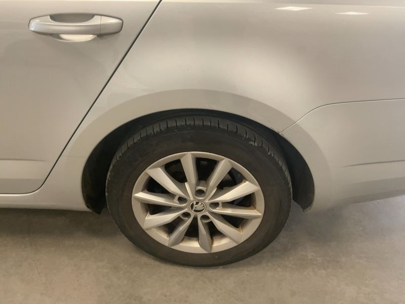 Skoda Octavia 1.6 TDI Ambition 2017 – снимка 5