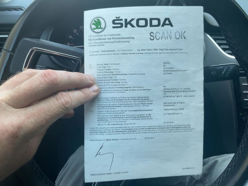 Skoda Octavia 1.6 TDI Ambition 2017 – снимка 21